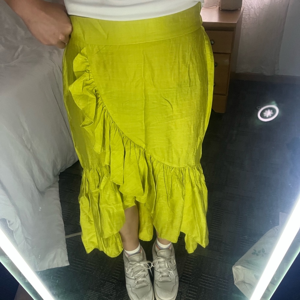 Green summer ruffle skirt size large